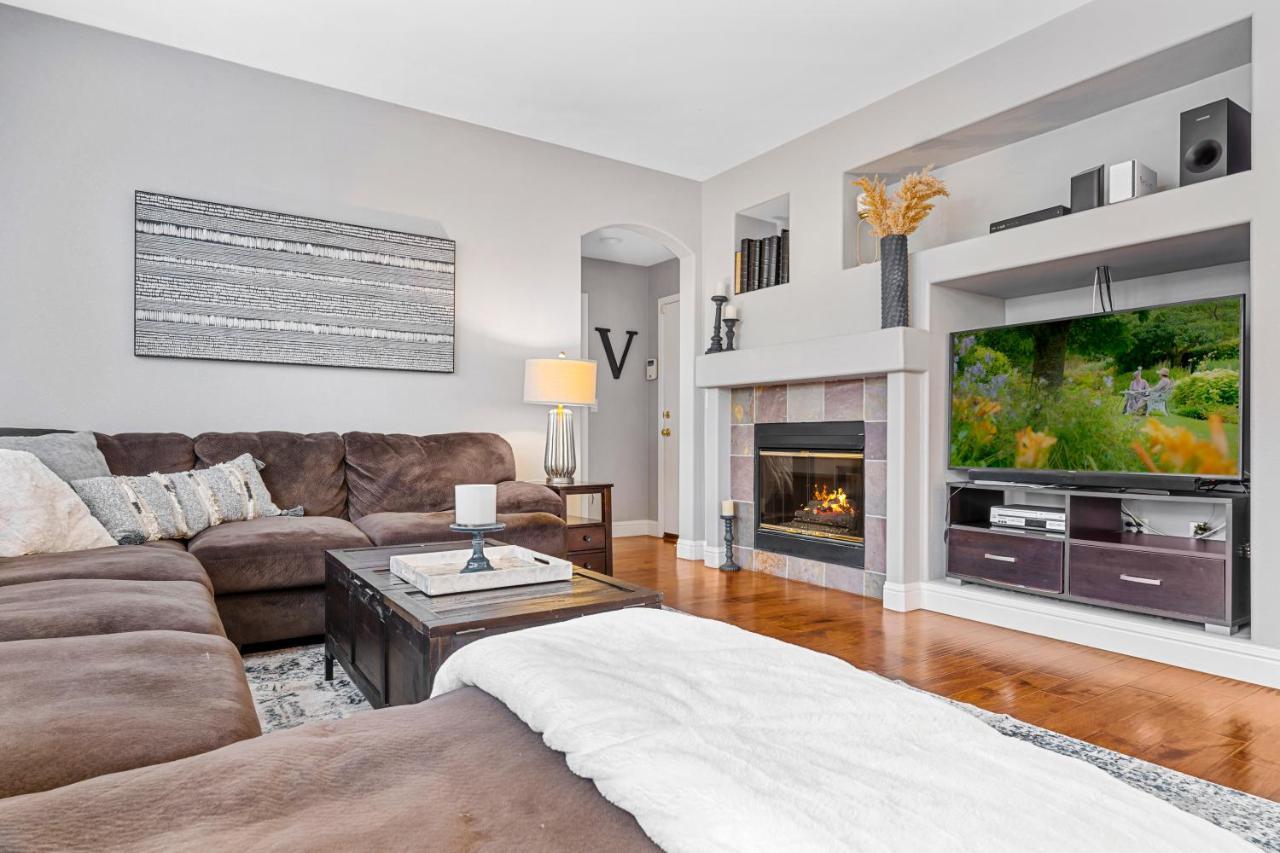 Brand New Listing - Windsor “Winetopia” Getaway Exterior photo